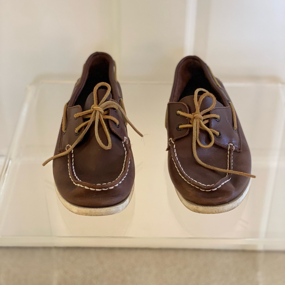 Boys size 6 Sperry boat shoes